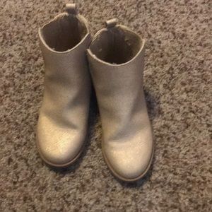 Ankle boots